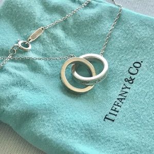 Tiffany & Co Infinity link pendant Necklace